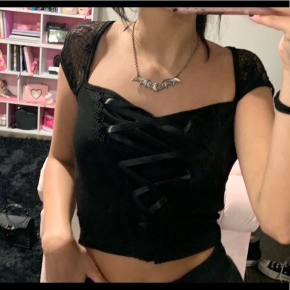 Black crop top - Picture 1 of 2